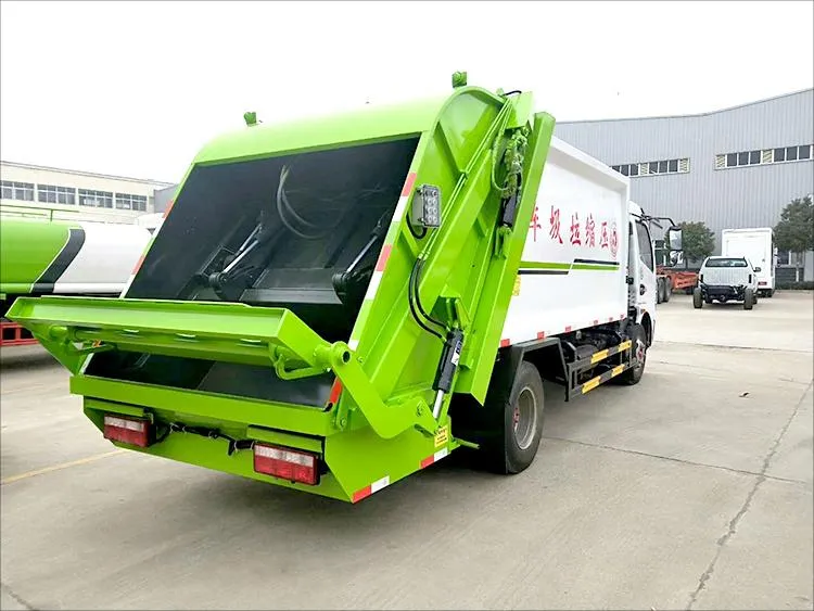 Poluprikolica za transport smeća